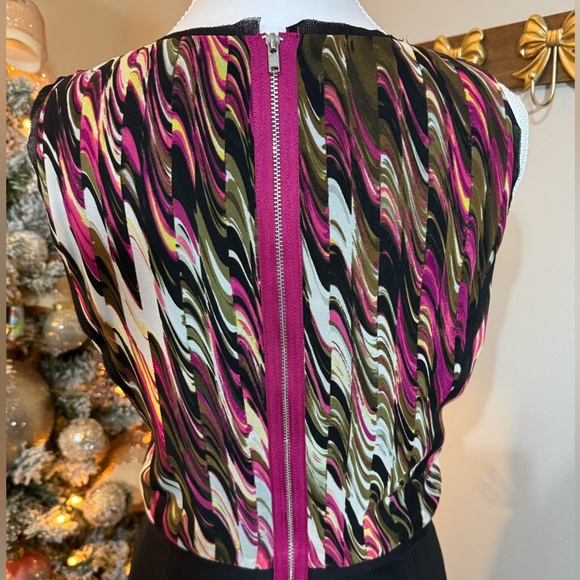 Maggy London Sleeveless Sheath Dress Multicolor Print Bodice Black Skirt - Picture 5 of 7